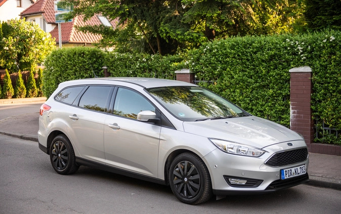 Ford Focus cena 38900 przebieg: 125000, rok produkcji 2016 z Szczecin małe 742